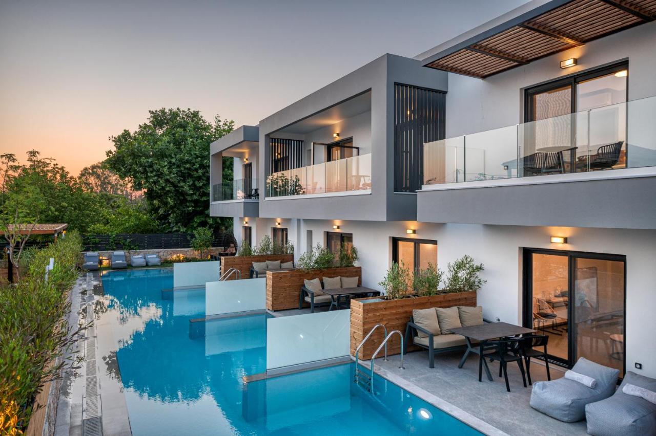 Sezian Boutique Homes And Villas เปรเวซา ภายนอก รูปภาพ