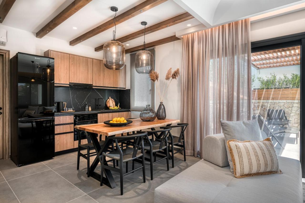 Sezian Boutique Homes And Villas เปรเวซา ภายนอก รูปภาพ